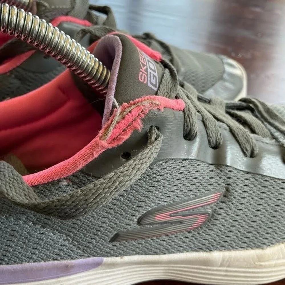 Skechers GOrun Sneakers Kids 1.5 Grey Pink 302428L‎ Athletic Running Shoes